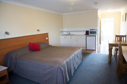 Scone Motor Inn - Holiday Sunshine Coast 4