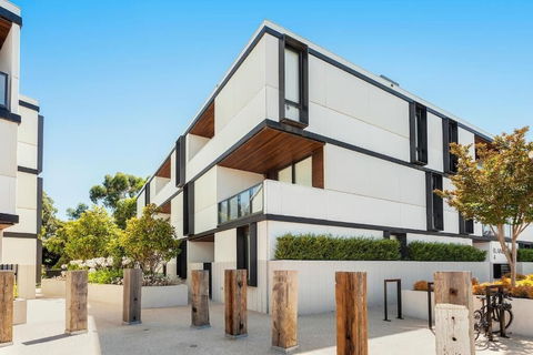 Clayton Serviced Apartments - Holiday Sunshine Coast 4