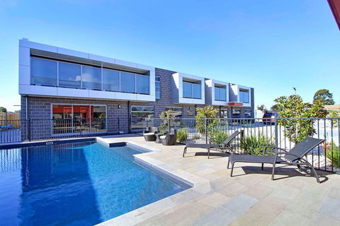 Bridges On Argyle Motel & Apartments - Holiday Sunshine Coast 2