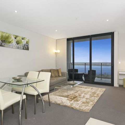 Astra Apartments Perth Zenith - Holiday Sunshine Coast 4