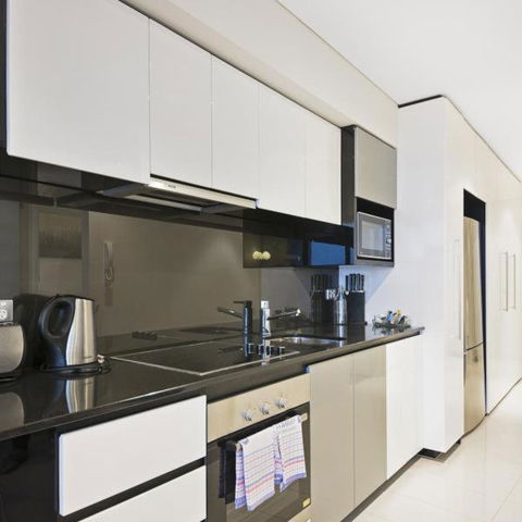 Astra Apartments Perth Zenith - Holiday Sunshine Coast 3