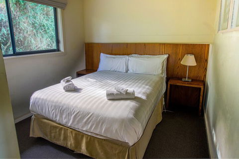 Beacon Point Ocean View Villas - Sunshine Coast Tourism 7
