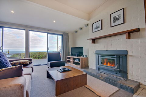 Beacon Point Ocean View Villas - Sunshine Coast Tourism 6