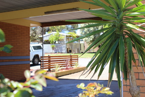 Portland Retro Motel - Sunshine Coast Tourism 1