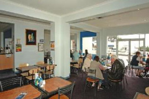 Neptune Grand Hotel - Holiday Sunshine Coast 0