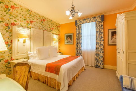 Albertines Beechworth - Holiday Sunshine Coast 1