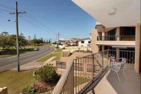 Pacific 1 / 103 - Sunshine Coast Tourism 1