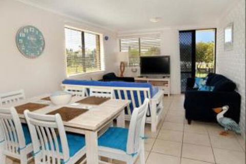 Pacific 1 / 103 - Sunshine Coast Tourism 2