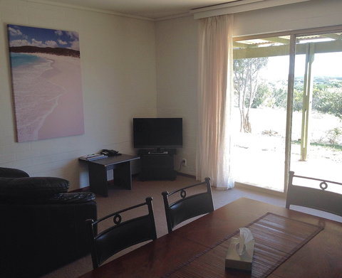 Bremer Bay Resort - Holiday Sunshine Coast 6