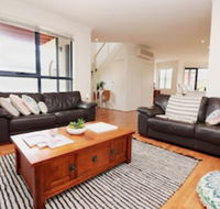 Ocean Whispers Cowes - Rejuvenate Stays - Sunshine Coast Tourism