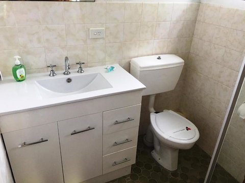 Flat 1 3 Bay Lane - Sunshine Coast Tourism 5