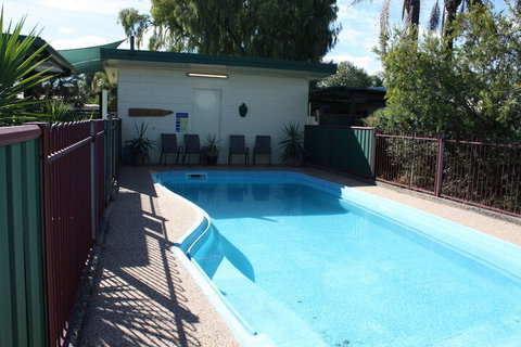 Roma Motel - Sunshine Coast Tourism 4