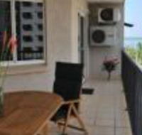 Inner city Cardona Court apartment - Sunshine Coast Tourism