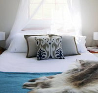 Wines for Joanie Cottage - Sunshine Coast Tourism