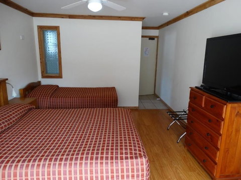 Brooklyn Motel - Holiday Sunshine Coast 1