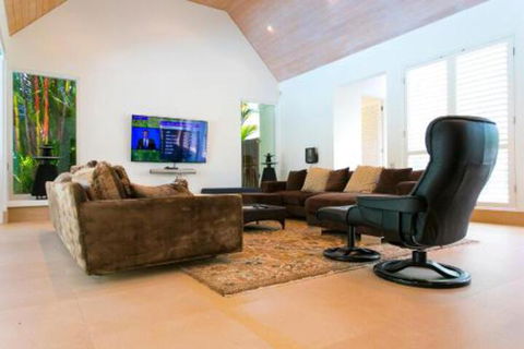 Karaka - Sunshine Coast Tourism 0