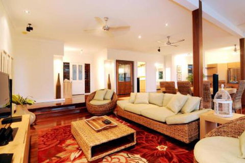 Seaview - Sunshine Coast Tourism 4