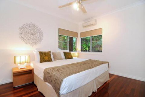 Seaview - Sunshine Coast Tourism 1