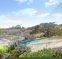 Valley View Bed  Breakfast - Holiday Sunshine Coast