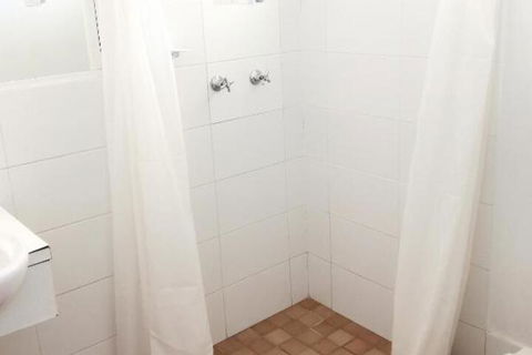 Arcadia Motel - Holiday Sunshine Coast 2