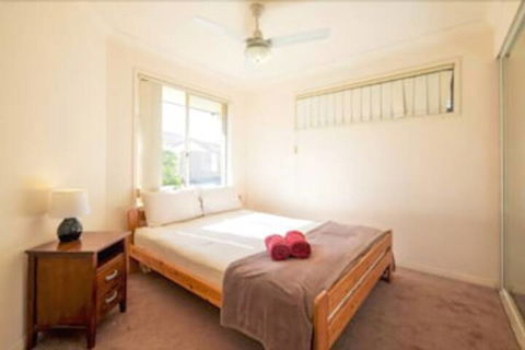 Huntington Villas - Sunshine Coast Tourism 3