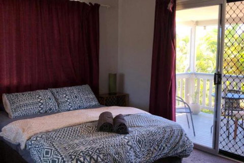 Backpackers At 1770 - Holiday Sunshine Coast 7