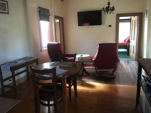 Kerrellie Cottages - Sunshine Coast Tourism 3