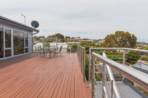 Bridport Holiday House - Sunshine Coast Tourism 3