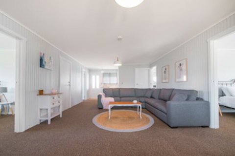 Bridport Holiday House - Sunshine Coast Tourism 0