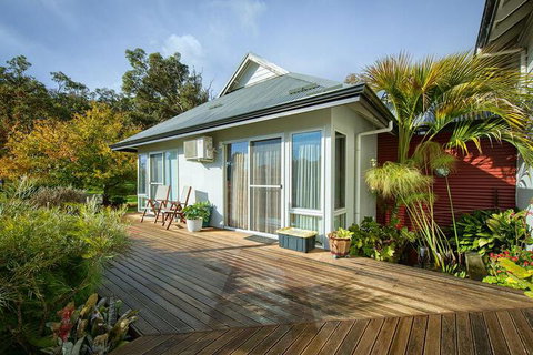 Glenelg On King Bed & Breakfast - Holiday Sunshine Coast 0
