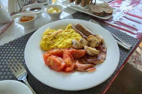 Glenelg On King Bed & Breakfast - Holiday Sunshine Coast 3