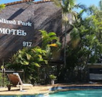 Holland Park Motel - Holiday Sunshine Coast