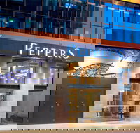 Peppers Kings Square Hotel