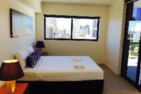 Apartments Downtown - Holiday Sunshine Coast 0