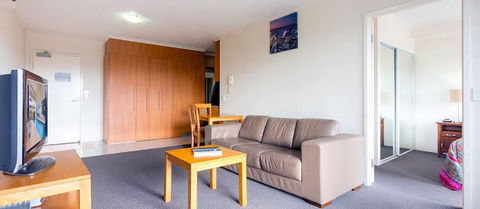 Apartments Downtown - Holiday Sunshine Coast 1