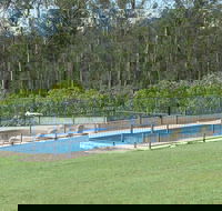 Lake Barra Cottages - Holiday Sunshine Coast