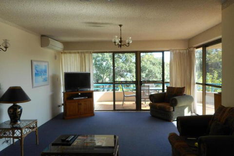 Placid Waters Holiday Apartments - Sunshine Coast Tourism 4
