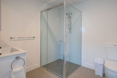 Annexe Apartments - Holiday Sunshine Coast 5