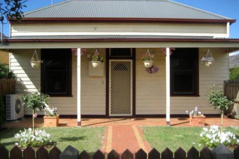 Bloomsbury Cottage - Sunshine Coast Tourism 0