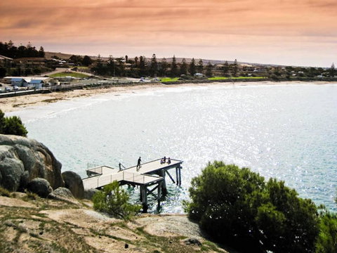 Boomer Beach Retreat Pet Friendly WiFi - Holiday Sunshine Coast 3