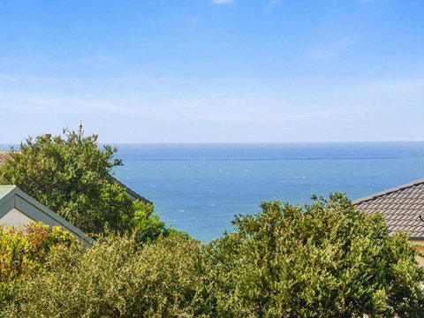 Boomer Beach Retreat Pet Friendly WiFi - Holiday Sunshine Coast 5