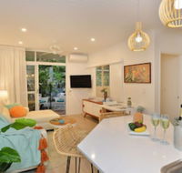Retro Port Douglas - Sunshine Coast Tourism