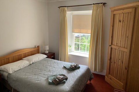 Ross Hotel - Holiday Sunshine Coast 6