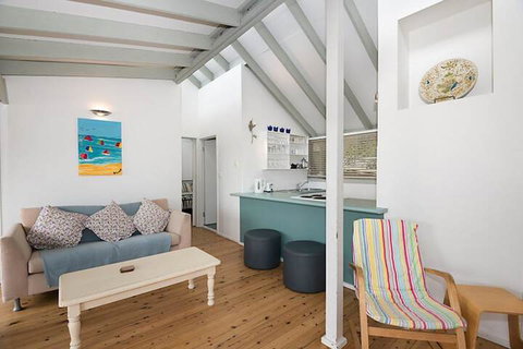 Rocky Views 1 - Holiday Sunshine Coast 4