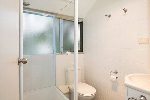 Rocky Views 1 - Holiday Sunshine Coast 3