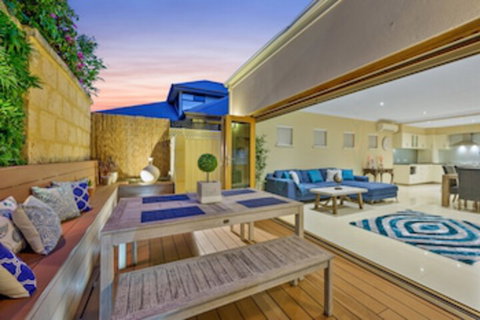 Sorrento Beach Manor - Holiday Sunshine Coast 0