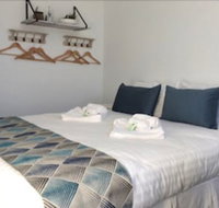 Newcastle Accommodation Tighes Hill - Holiday Sunshine Coast