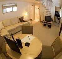 Breathtaker All Suite Hotel - Holiday Sunshine Coast