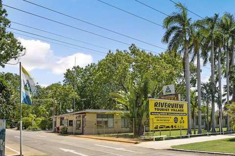 Riverview Tourist Village - Holiday Sunshine Coast 1