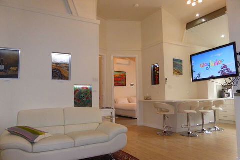 A Colourcity Apartments - Holiday Sunshine Coast 6